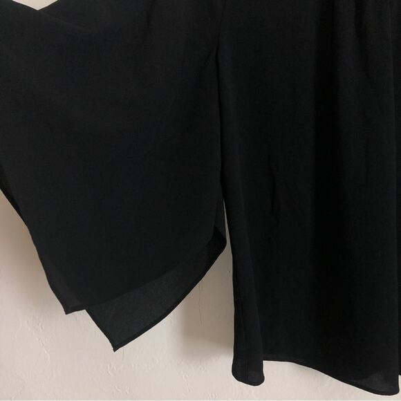 Vince Camuto Black Flutter Flounce Half Sleeves Semi-Sheer Blouse Top - Picture 2 of 7